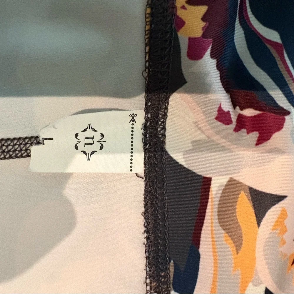 Nannette Vibrant Abstract Print Leggings - Picture 5 of 5